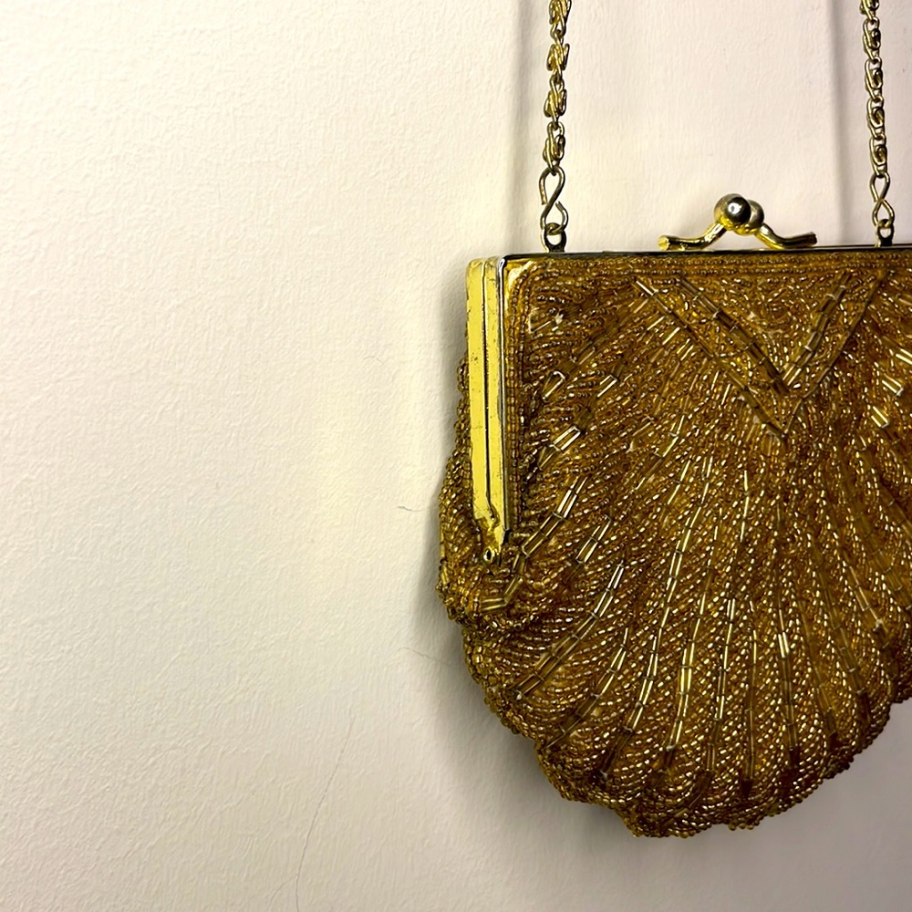 Vintage 50-60’s La Regale Golden Beaded Clutch Kiss Lock Clam Shell Evening Bag. - Picture 6 of 9